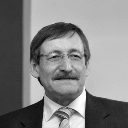 Oberkirchenrat i. R. Klaus Eberl