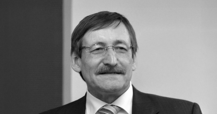 Oberkirchenrat i. R. Klaus Eberl