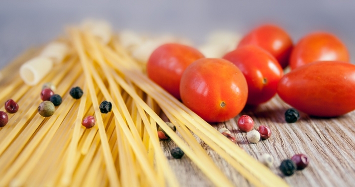 Pasta und Tomaten